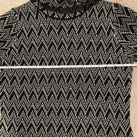 𝅺Ellen Tracy Turtleneck - Picture 7 of 8